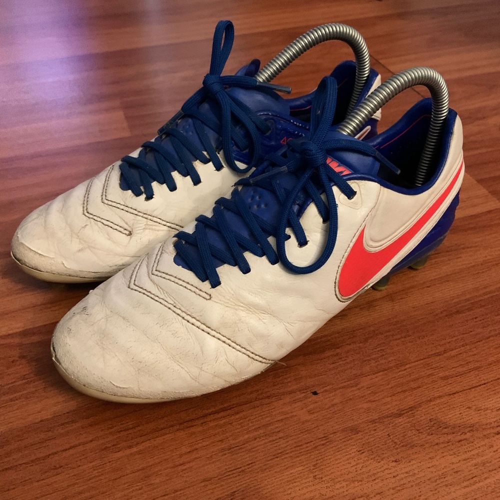 SOLD Nike Tiempo Legend VI 6 AG Soccer Cleats White Blue Crimson (846227-100)